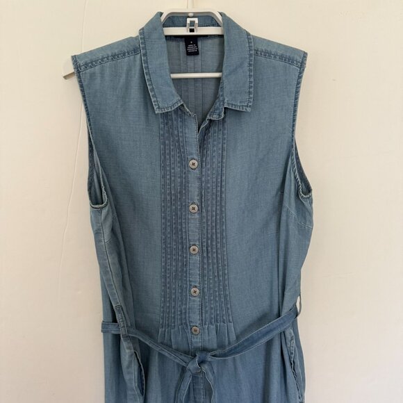 Bandolino Sleeveless Chambray Button-Front Dress With Belt - Picture 2 of 5